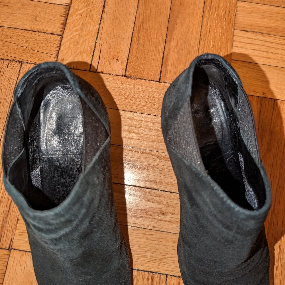 Aquatalia Fabrizia Black Suede Ankle Bootie - Picture 3 of 8